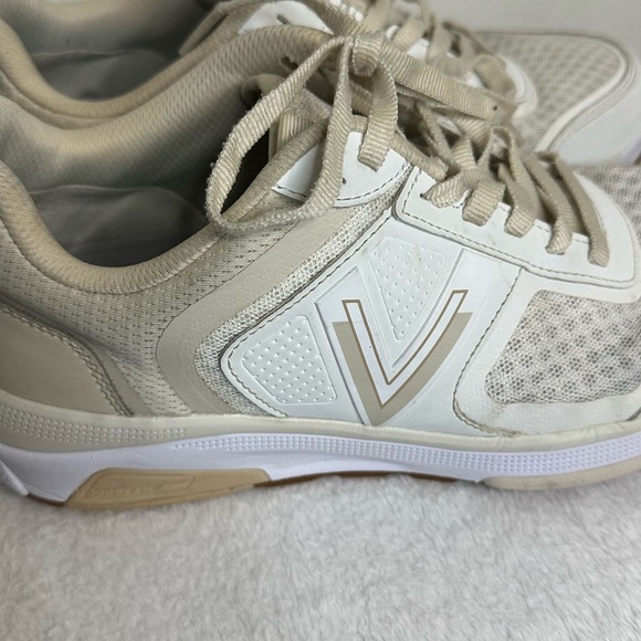 Vionic Women’s Walk Strider White and Cream walking Shoes with Mesh Support - Picture 3 of 14
